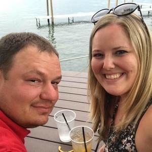 Meet your Posher, Alicia